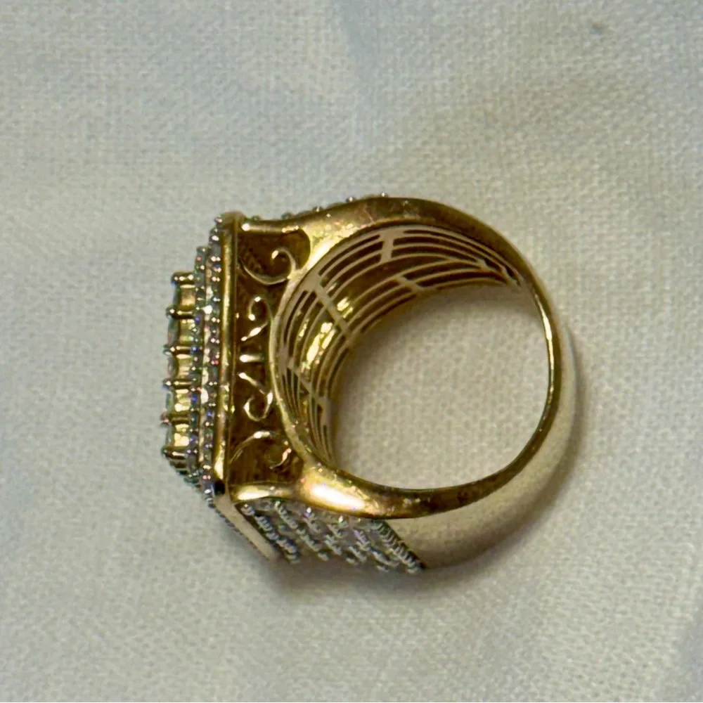 3.9 Carat ICED OUT CZ Pave YELLOW Gold Rhodium Plated 925 Sterlin… - Picture 7 of 9